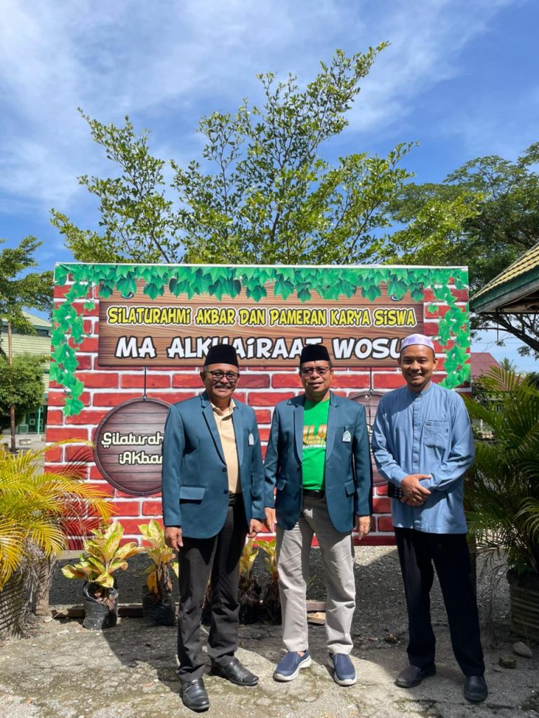 Dekan FSAINTEK UIN Datokarama Palu Dorong Literasi Sains dan Kampus Masa Depan di MA Al-Khairaat Wosu